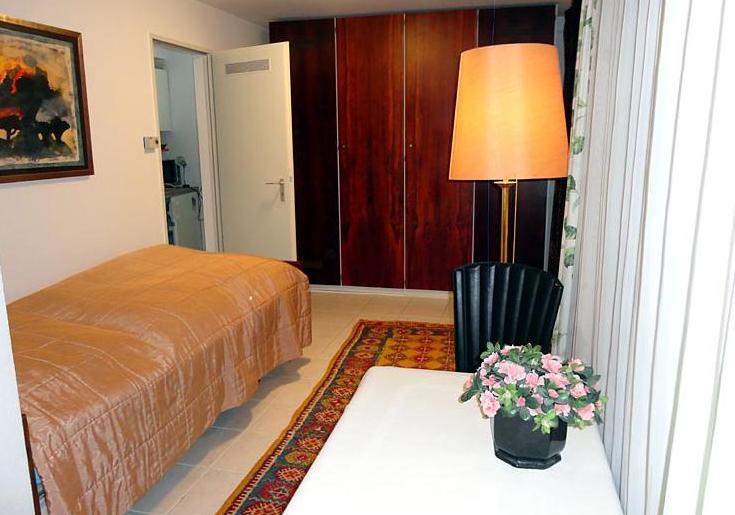 1. 1 Zimmer Wohnung in 70195 Stuttgart-Botnang