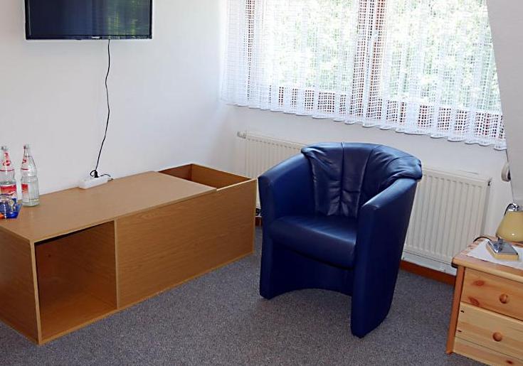 1. Einzelzimmer in 70619 Stuttgart-Heumaden