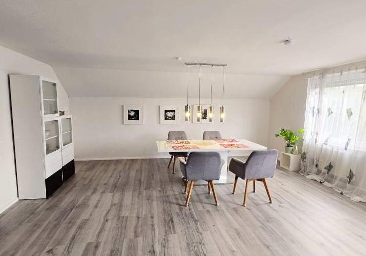 1. 3,5 Zimmer Wohnung in 72669 Unterensingen