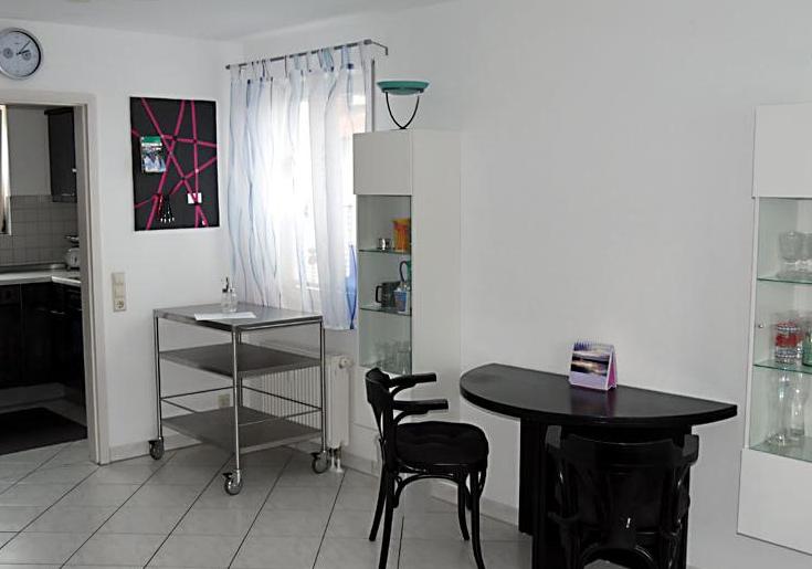 3. 1 Zimmer Wohnung in 73765 Neuhausen