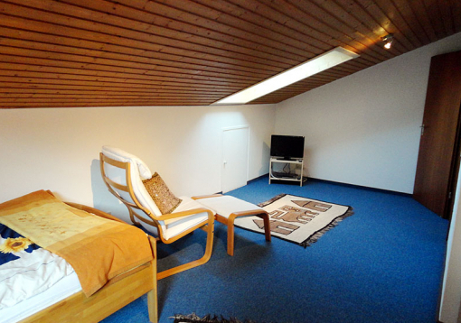 3. single room in 72631 Aichtal-Neuenhaus