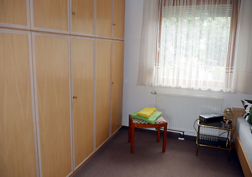 1. single room in 70619 Stuttgart-Heumaden