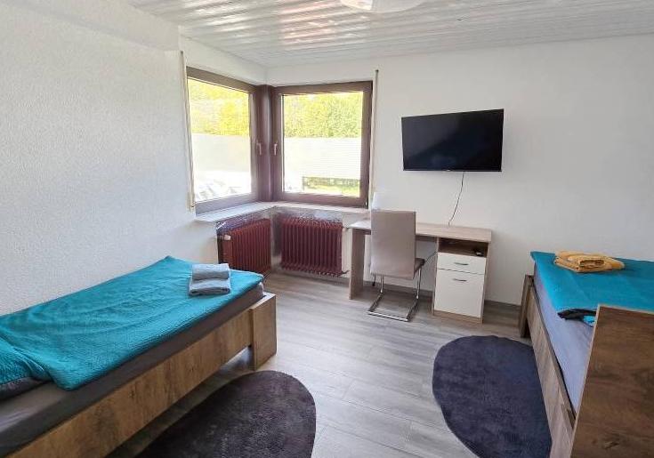 1. 3 Zimmer Wohnung in 72663 Großbettlingen
