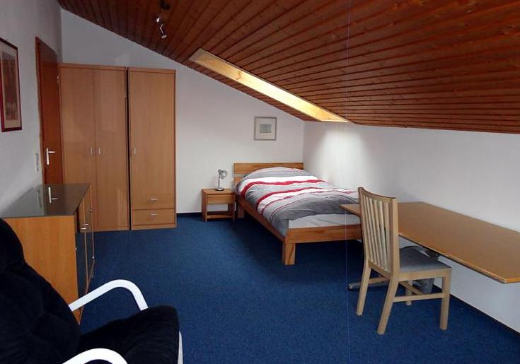 0. single room in 72631 Aichtal-Neuenhaus