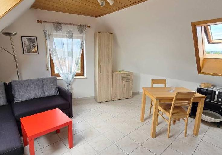 0. 1,5 Zimmer Wohnung in 73734 Esslingen-Berkheim