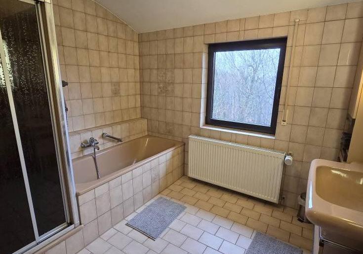 9. 4 Zimmer Wohnung in 73734 Esslingen-Berkheim