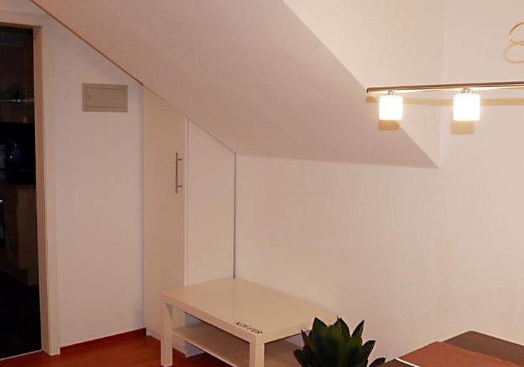 4. 2 Zimmer Wohnung in 70195 Stuttgart-Botnang