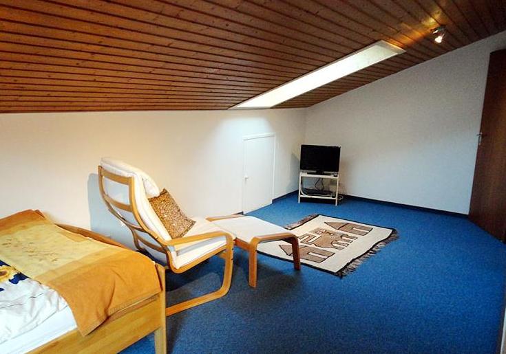3. Einzelzimmer in 72631 Aichtal-Neuenhaus