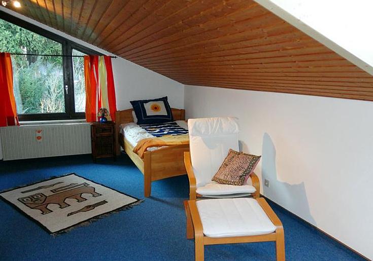 0. Einzelzimmer in 72631 Aichtal-Neuenhaus